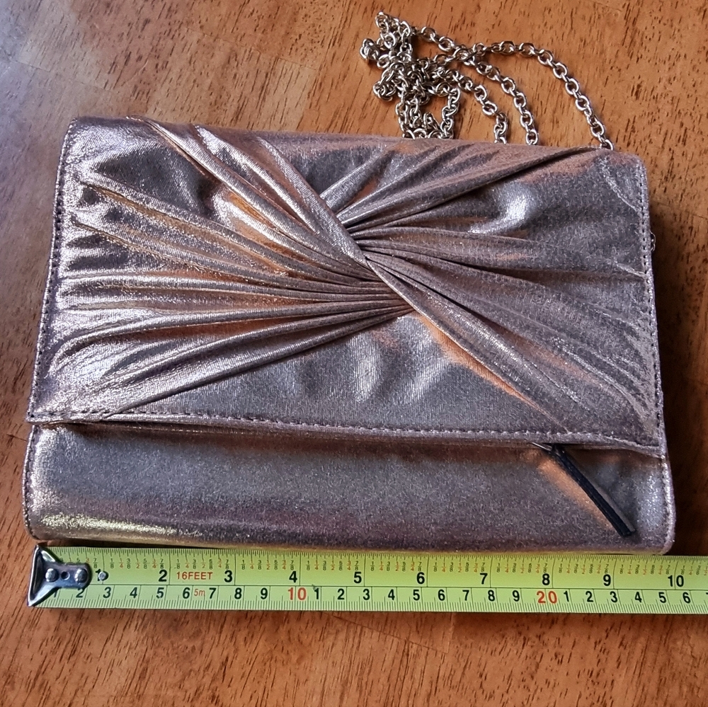 Kelly & Katie Rose Gold Metallic Elegant Clutch Bag With Shoulder Chain Strap - Picture 9 of 10